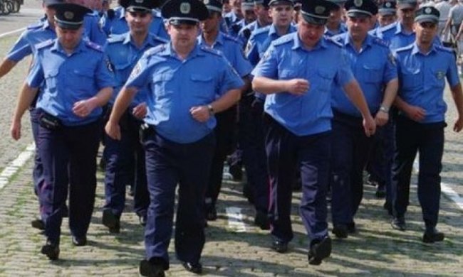 Понад три тисячі столичних міліціонерів провалили тести в поліцію