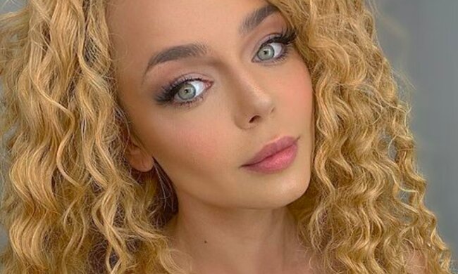 Аліна Гросу, instagram.com/alina_grosu/