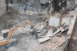 У Дніпрі беззахисних малюків викинули на вулицю - маму розчавив ескалатор, бідні сирітки