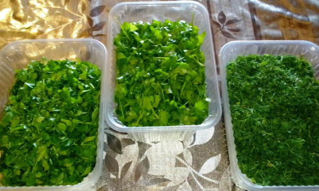 Заготівля зелені на зиму, кадр з відео