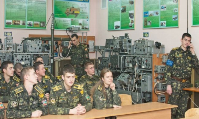 Українські офіцери мають за рік вивчити англійську мову