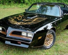 Pontiac 1977 року із знаменитого фільму продали за $550 тисяч