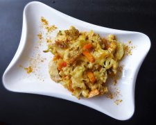 Легкая запеканка с куриным филе, овощами и фасолью