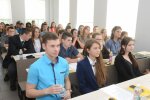 "Сподівалися, що не вб'є": у Харкові на студентів коледжу рухнула стеля, кадри побоїща