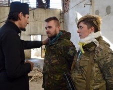 Кохання на передовій: у Пісках зіграли весілля