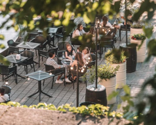 Украинцы, ресторан, фото из соцсетей