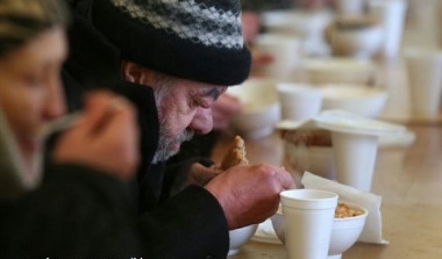 За рік число бідних в Росії виросло майже на три млн - Росстат