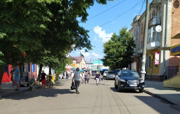 Городская улица, фото: Знай.ua