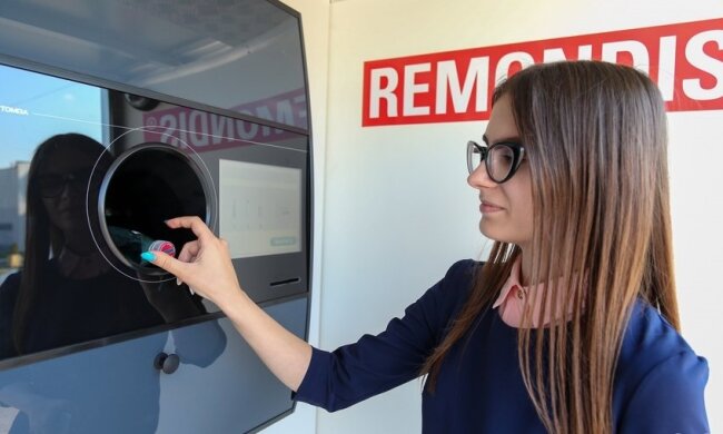 Автомат для пластика, фото - sb.bv