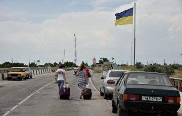 Змучені українці видворили "понаїхавших" з Криму: "До окупації було чудово"