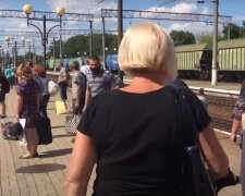 Укрзализныця пустила поезда в "красный" Тернополь, на карантин плевать