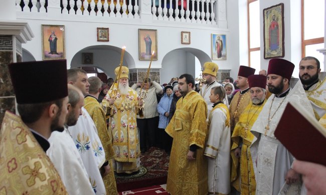 Волинська різанина бензопилою: прихильники ПЦУ влаштували вакханалію в храмі УПЦ, фото