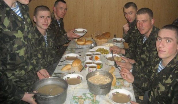"Система Министерства обороны" виновата в голодовке солдат