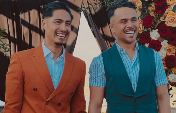 Франсиско Гомес с женихом, фото из соцсетей