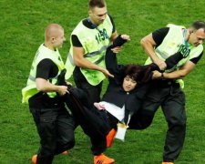 Скандал на ЧМ 2018: в сеть слили видео допроса Pussy Riot