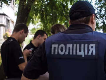 Не смогли спасти малыша: взбешенный одессит устроил врачу лютую расправу, дикие детали