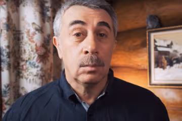 Доктор Комаровский, скриншот из видео