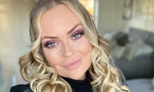 Клер Беррет, кадр з відео