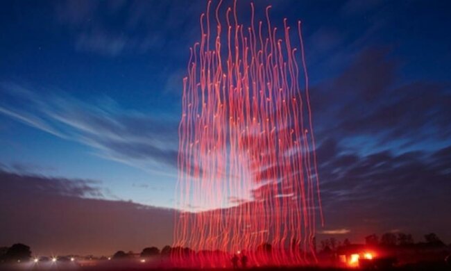 Сотня дронів виконали в небі музику Бетховена (відео)