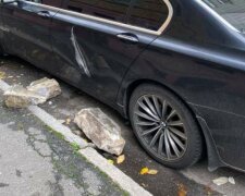 пошкоджений автомобіль / фото: Дмитро Ралевський
