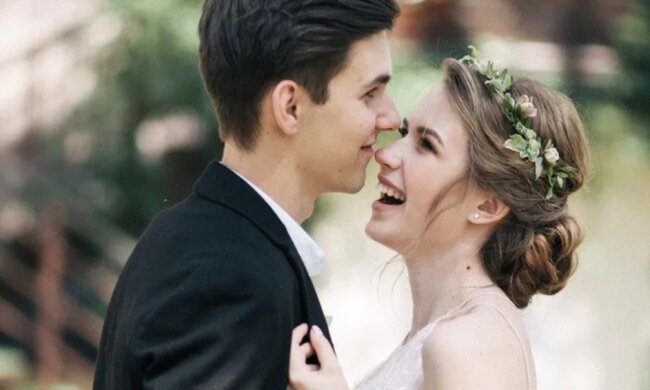 Дівчина хоче вивезти свого чоловіка. фото: скрін Gofundme