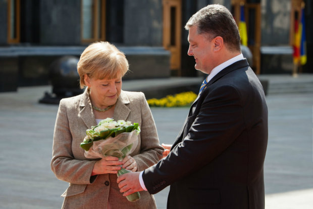 Дома Порошенко и Меркель сравнили одним фото: резкий контраст бросается в глаза