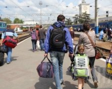 Дві тисячі людей виїхали з Криму і Донбасу останньої доби