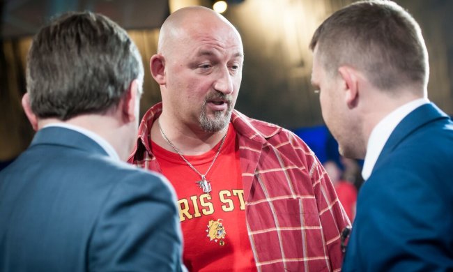 Последние награды от Порошенко: Мочанов рассказал, кого и зачем "одарил" гарант