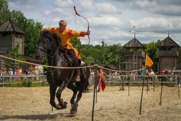 Парк Київська Русь