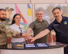 "У темряві світить наша Воля": ДПСУ, фонд "Надія" та "Укрпошта" погасили марку, присвячену прикордонникам підрозділу "СТРІКС"