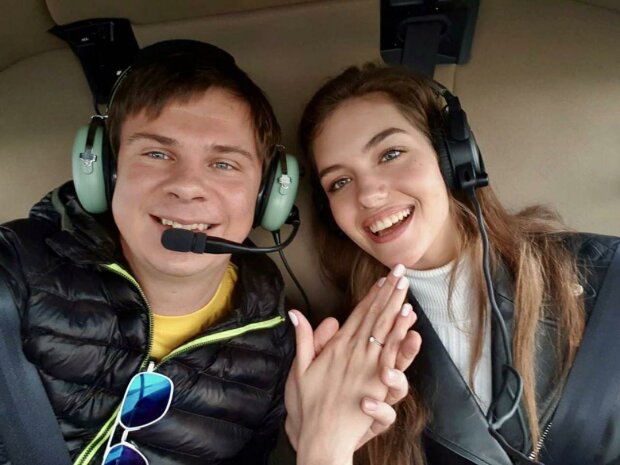 Дмитрий Комаров с женой, фото с Instagram