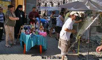 Київські волонтери провели благодійну акцію в центрі Мукачева (фото, відео)