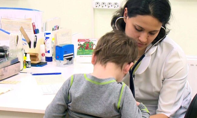 Комаровский дал ценный совет родителям: что делать с высокой температурой у ребенка