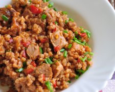 Гречневая каша с сыром и овощами: рецепт на все случаи жизни