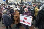 Розлючені чернівчани прийшли до Клічука, локдаун довів: "Горілку можна, а шкарпетки - ні?"
