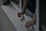 Страшна трагедія потрясла Херсонщину: молода дівчина вирішила звести рахунки з життям