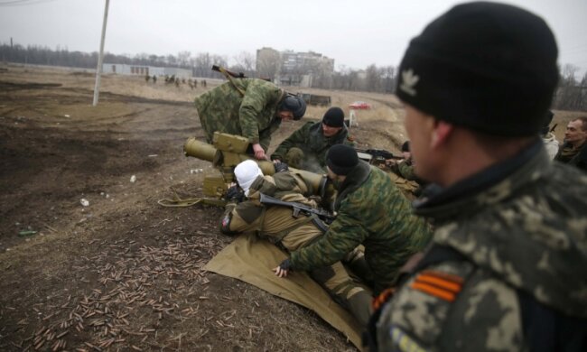 Тревожные новости: боевики стягивают вооружение на передовую