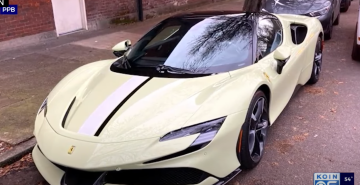 Ferarri SF90, скриншот: YouTube