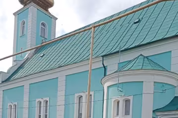 На Закарпатті злодії-безбожники "бомбонули" церкву сім разів - ходили, як на роботу