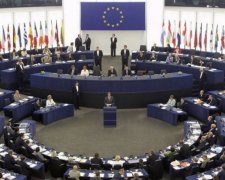 Цього дня відбулося перше в історії засідання Європарламенту