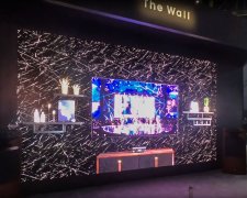 The Wall Luxury