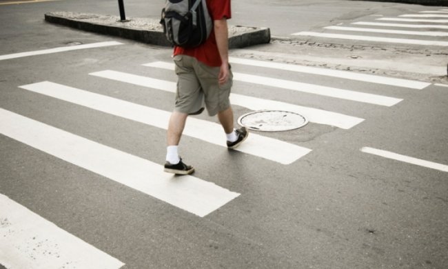 Водитель ВАЗ покалечил троих детей в Черновцах