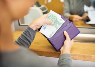 курс долара та євро