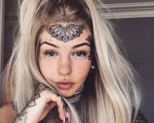 Татуировки для девушек на лице