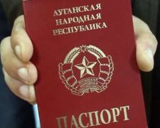 Франція жорстко розкритикувала Путіна за паспорта "ДНР" та "ЛНР"