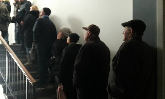 Черга, скріншот: YouTube