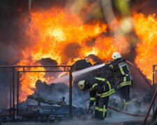 "Це підпал": в Івано-Франківську горів багатоквартирний будинок, мешканці вибігали, в чому стояли