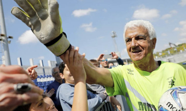 Самый возрастной футболист попал в Книгу рекордов Гиннеса