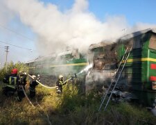 Под Киевом поезд вспыхнул, как свечка, страшное ЧП расшатало нервы всем: адские фото