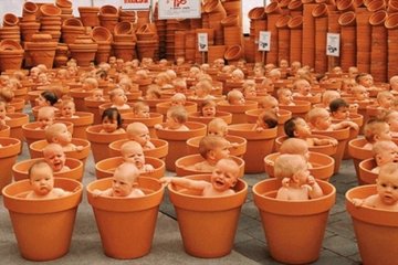 Британець став батьком 800 дітей